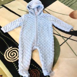 NWOT Calvin Klein Baby Bunting 6-9 Months